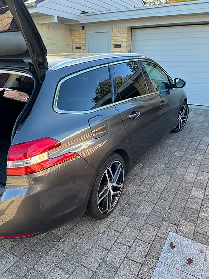 Peugeot 308 2018 photo 2