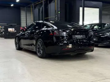 Tesla Model S 2023 photo 2