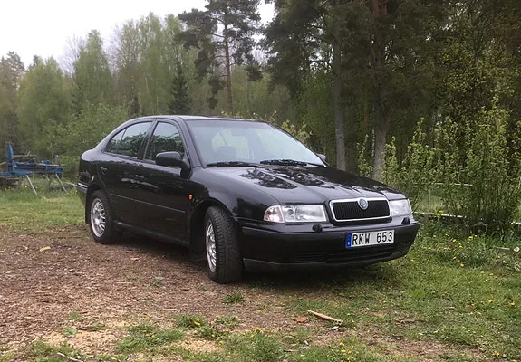 Skoda Octavia 2000 photo 2