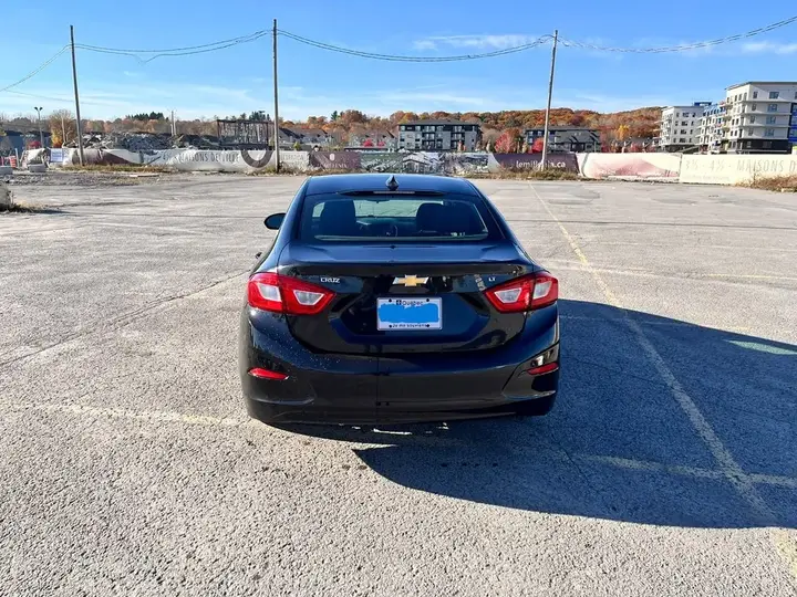 Chevrolet Cruze 2018 photo 4