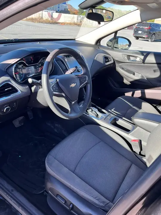 Chevrolet Cruze 2018 photo 2