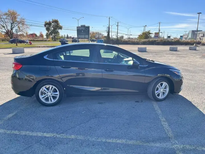 Chevrolet Cruze 2018 photo 3