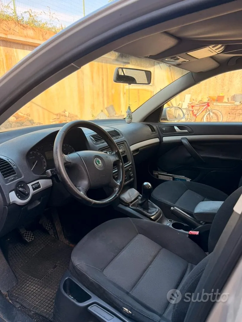 Skoda Octavia 2007 photo 4