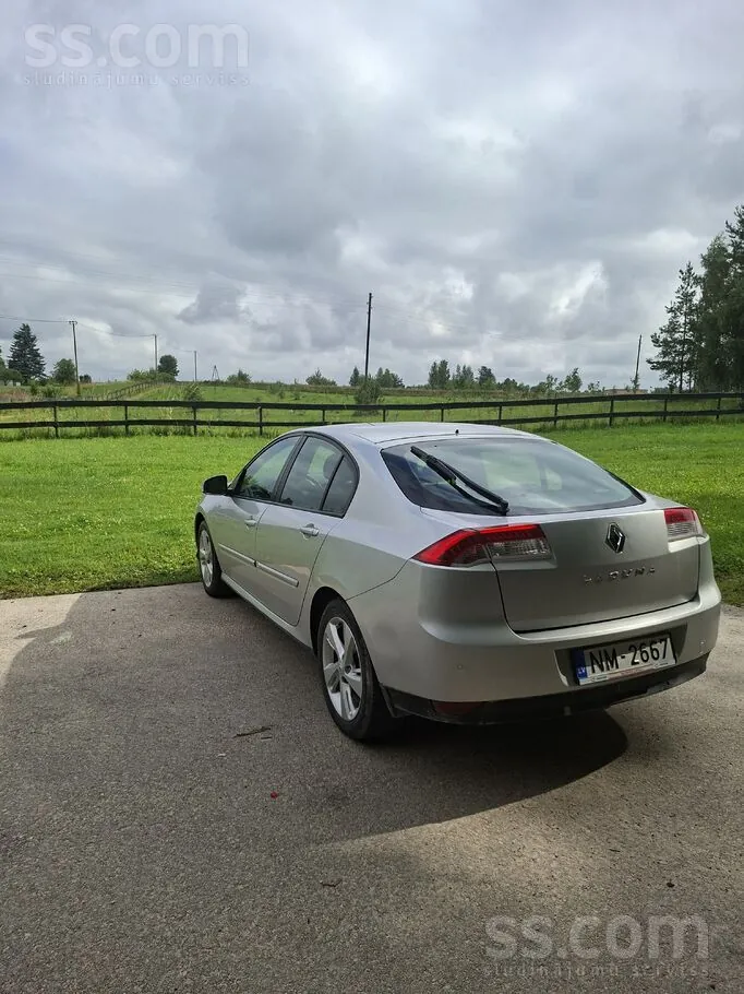 Renault Laguna 2008 photo 4