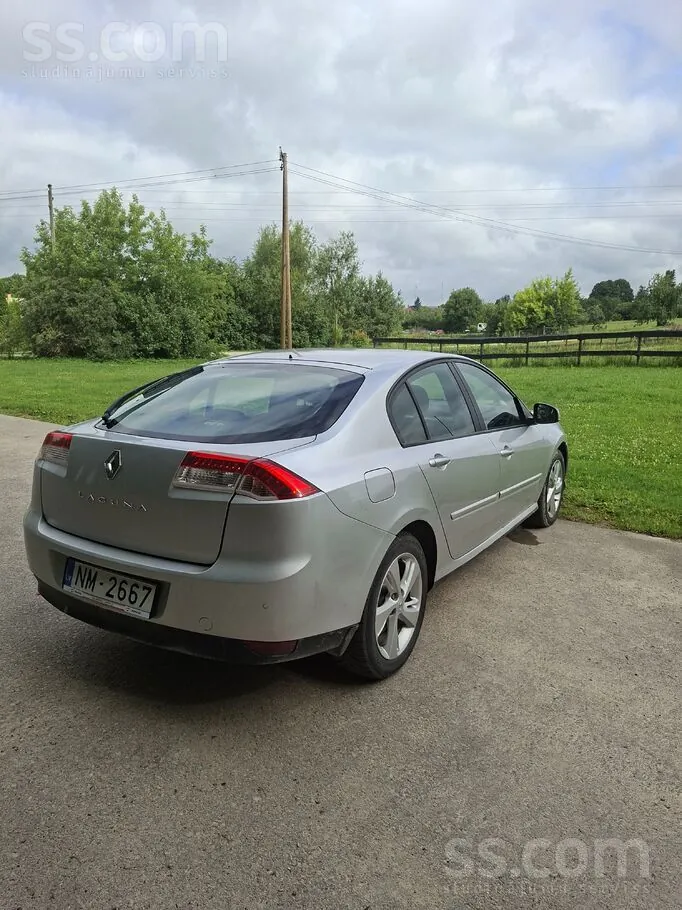 Renault Laguna 2008 photo 3