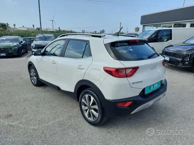 Kia Stonic 2022 photo 3