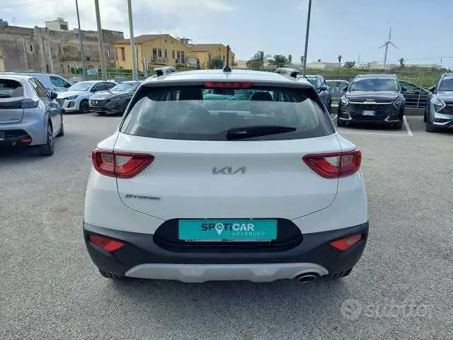 Kia Stonic 2022 photo 4