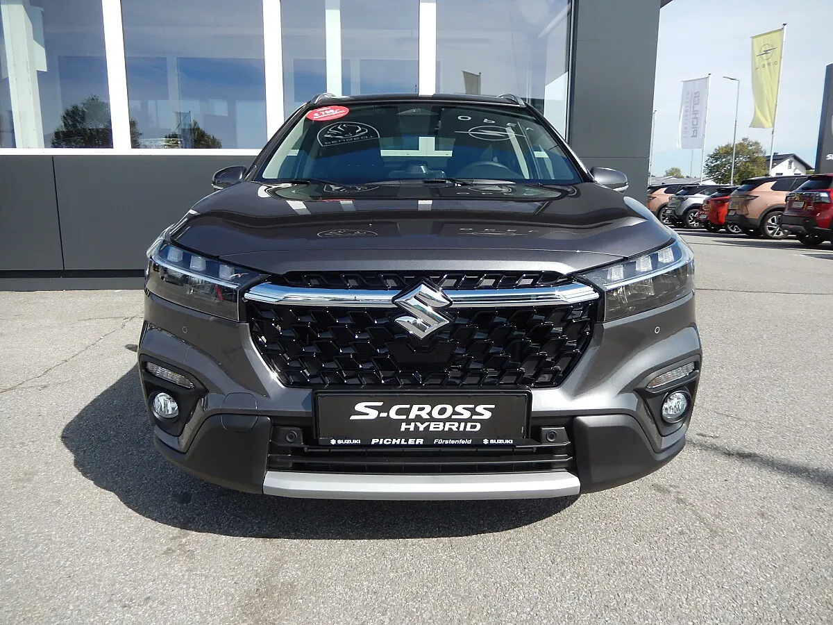 Suzuki S-Cross photo 2