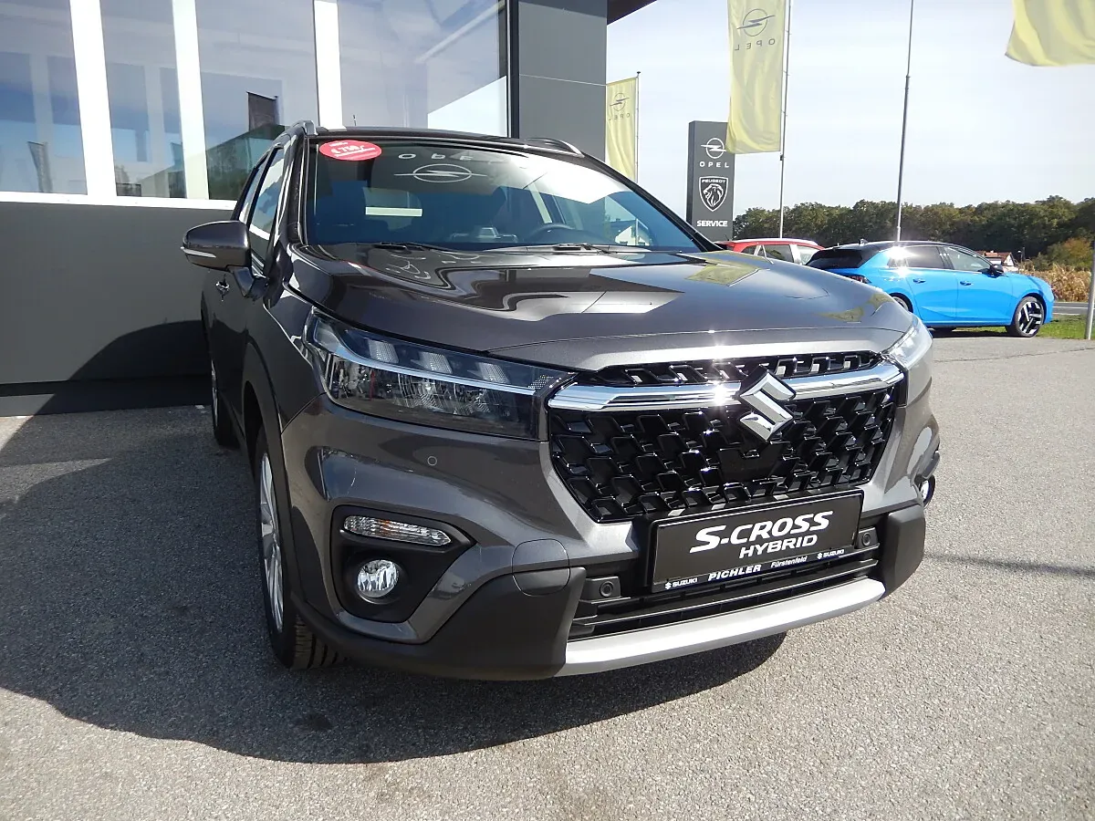 Suzuki S-Cross photo 3