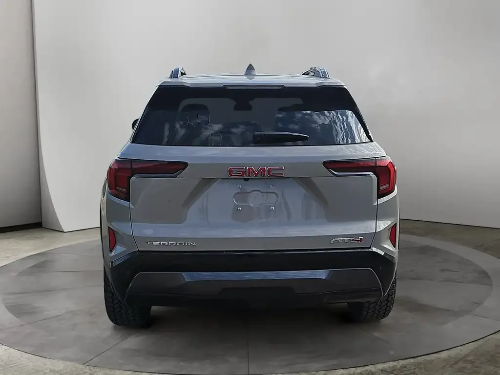 GMC Terrain 2027 photo 4