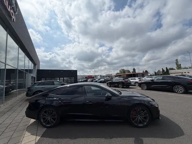Audi S7 2023 photo 4