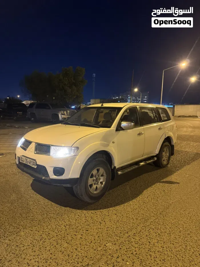 Mitsubishi Nativa