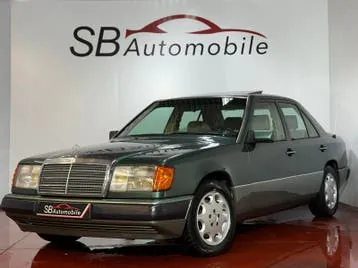 Mercedes-Benz E 320