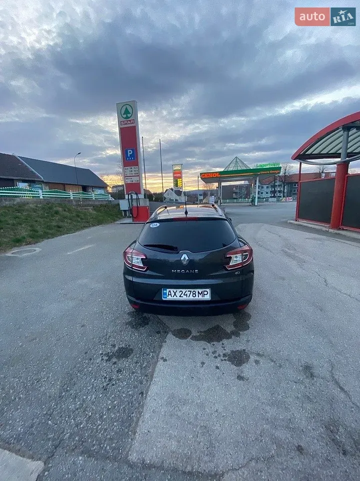 Renault Megane 2012 photo 2
