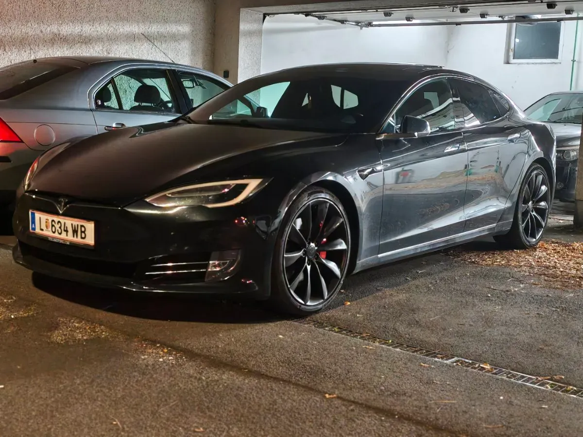 Tesla Model S 2017 photo 2