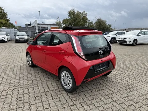 Toyota Aygo 2015 photo 2