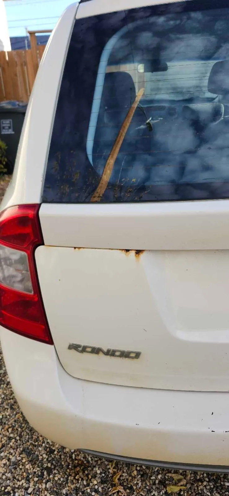 Kia Rondo 2012 photo 4