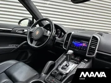 Porsche Cayenne 2011 photo 3