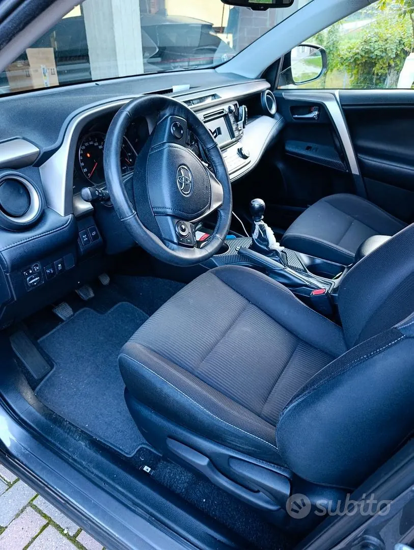 Toyota Rav4 2013 photo 4
