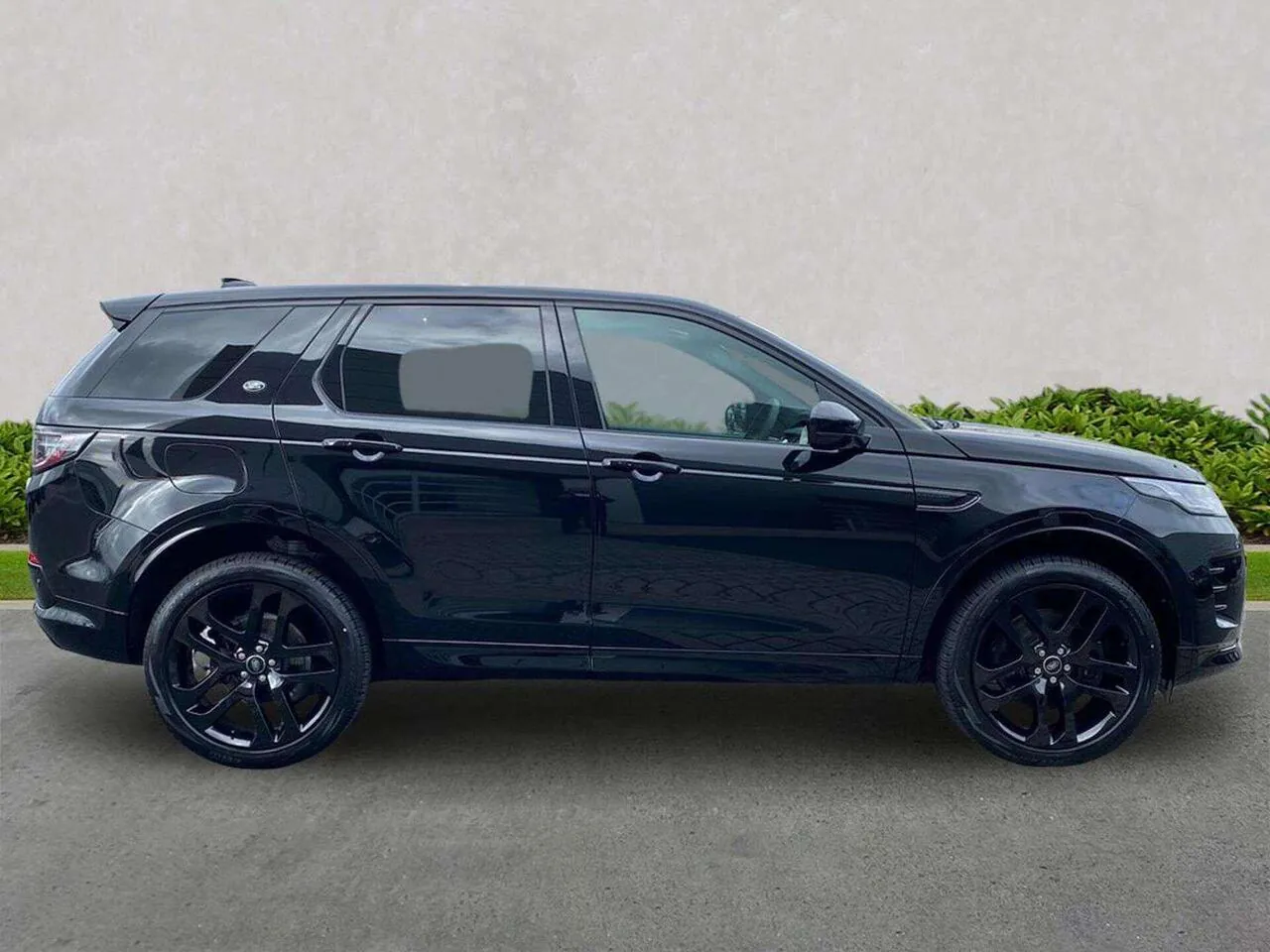 Land Rover Discovery Sport 2026 photo 5