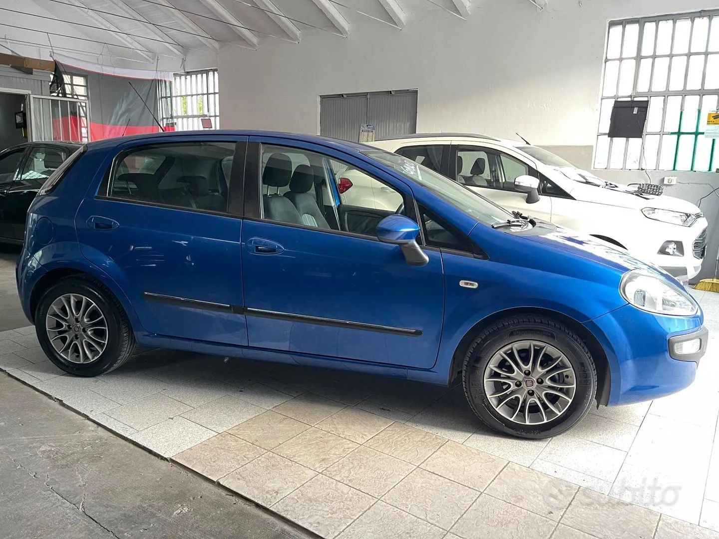 Fiat Punto Evo 2011 photo 5