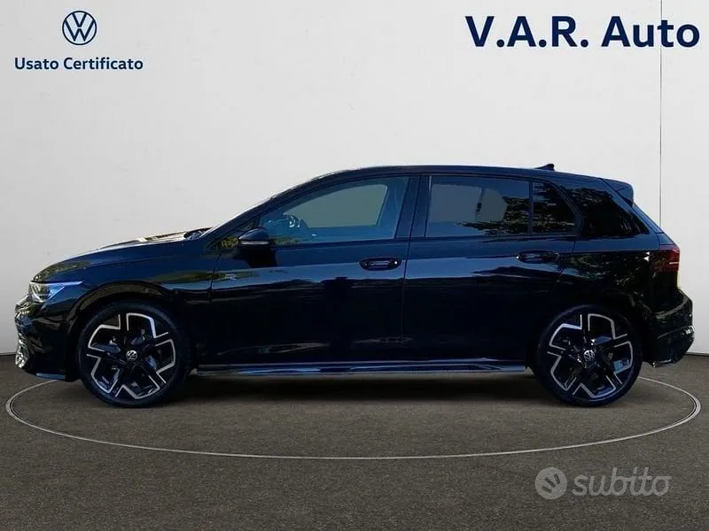Volkswagen Golf 2026 photo 2