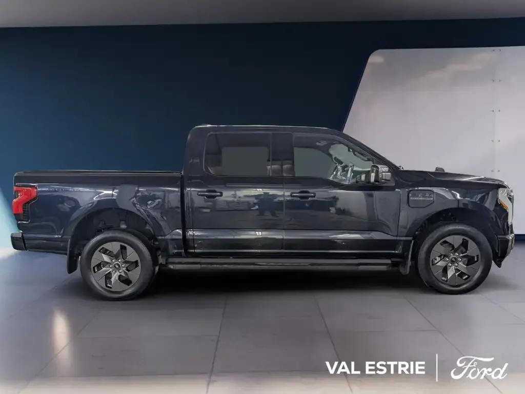 Ford F-150 Lightning 2023 photo 4