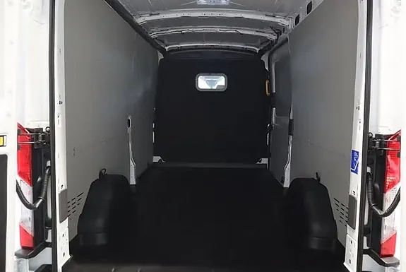 Ford Transit 2026 photo 3