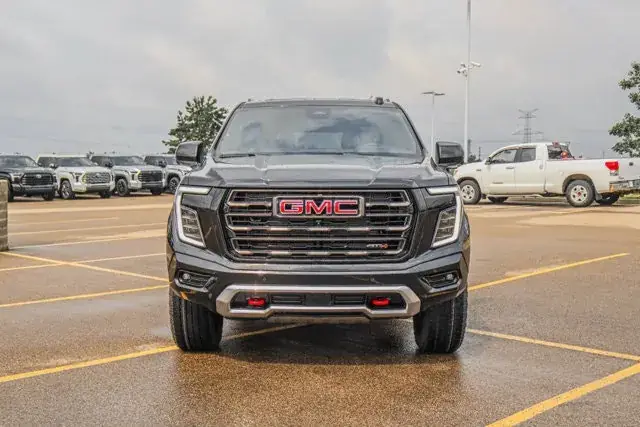 GMC Yukon Xl 2026 photo 3