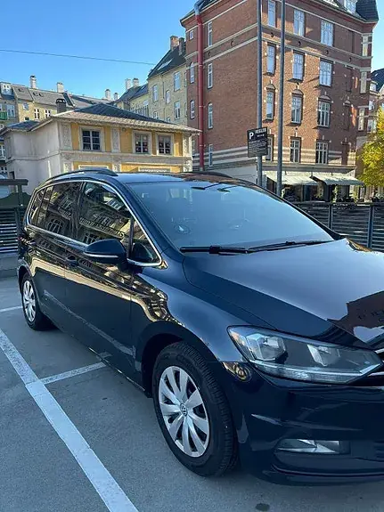 Volkswagen Touran 2016 photo 2