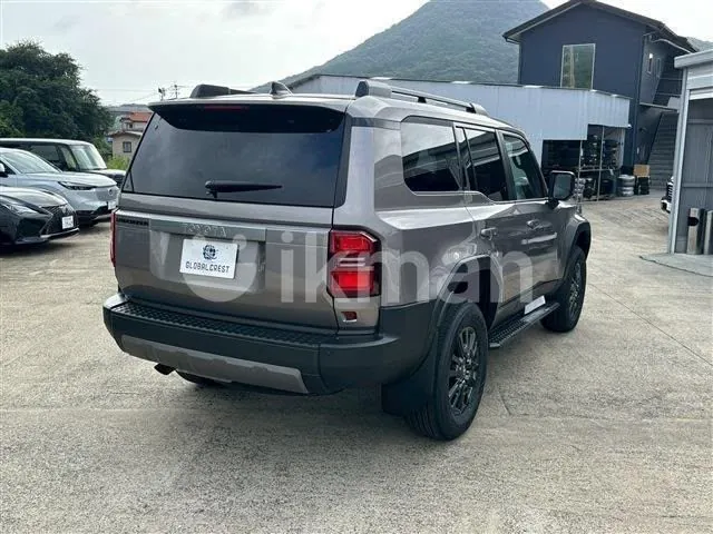 Toyota Land Cruiser Prado 2026 photo 3