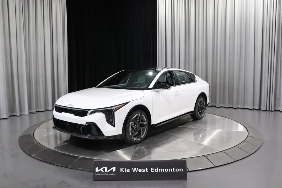 Kia K4 Gt-Line Turbo 2026 photo 3