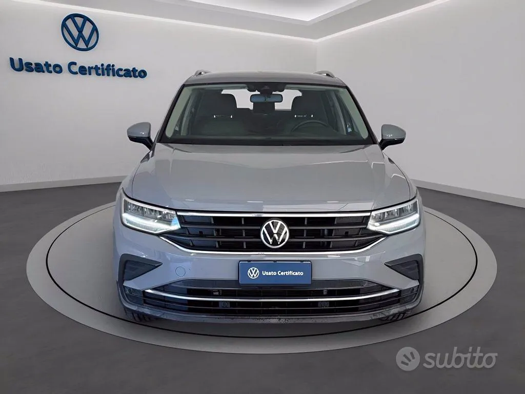 Volkswagen Tiguan 2021 photo 2