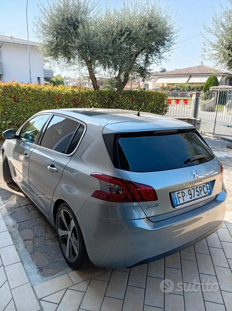 Peugeot 308 2018 photo 3