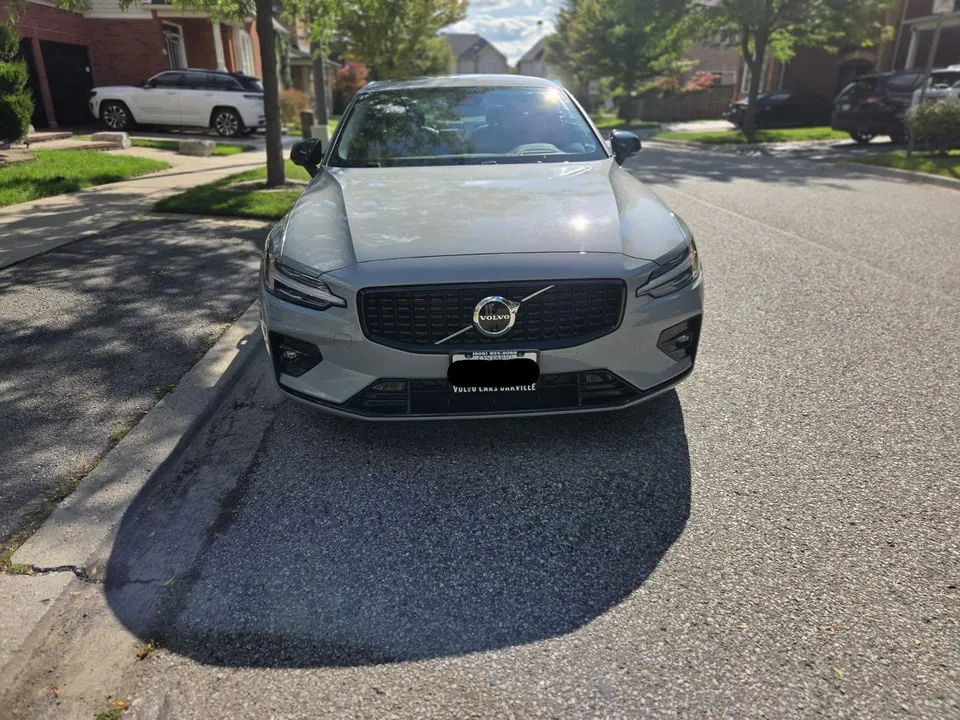 Volvo S60 2024 photo 4
