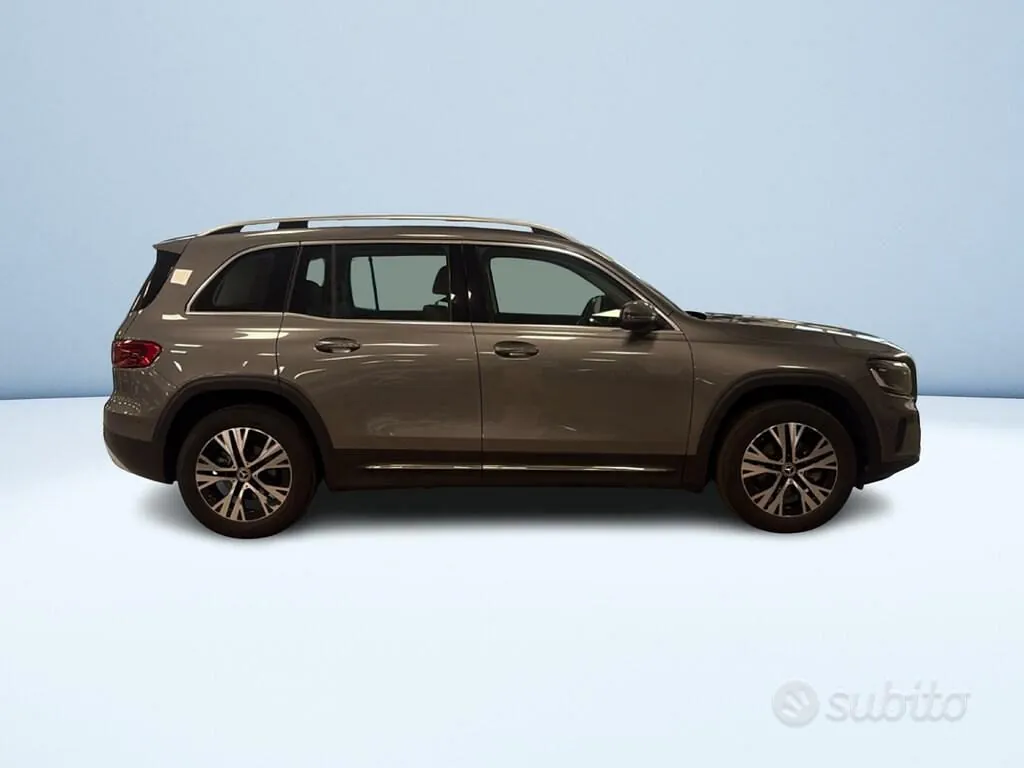 Mercedes-Benz Glb 2025 photo 3