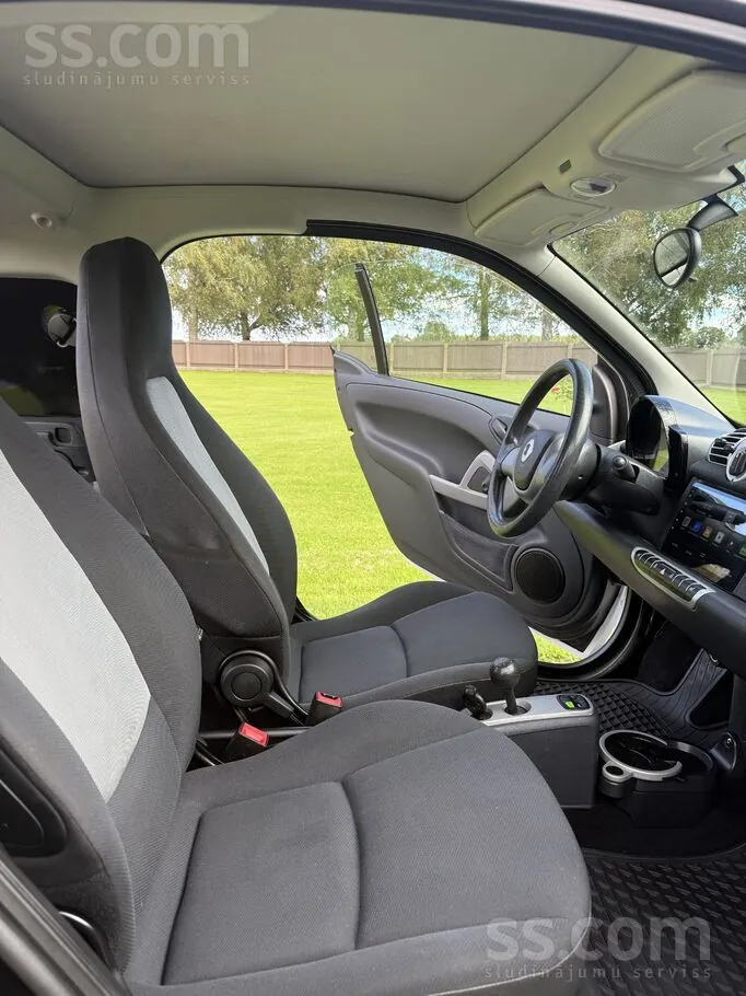 Smart Fortwo 2011 photo 5