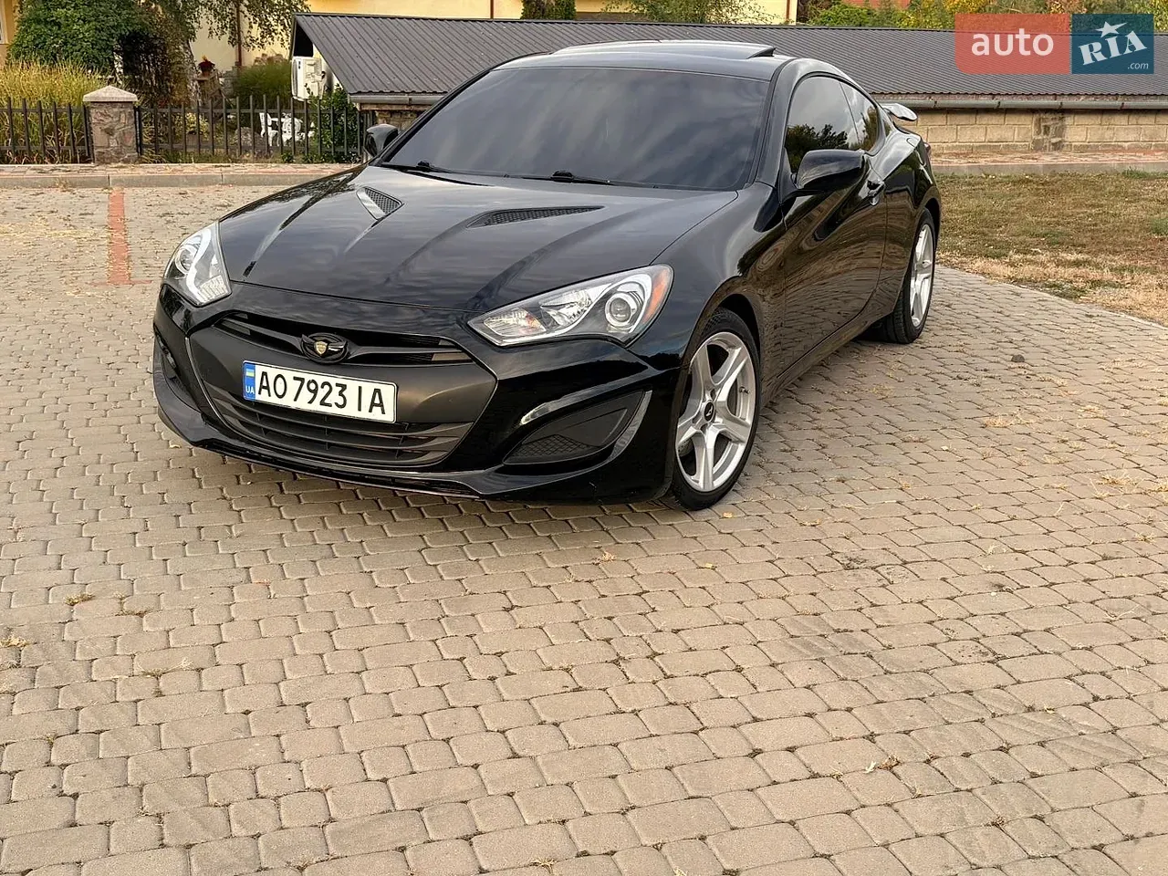 Hyundai Genesis Coupe 2012 photo 2