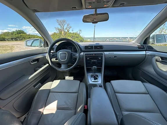 Audi A4 2007 photo 4