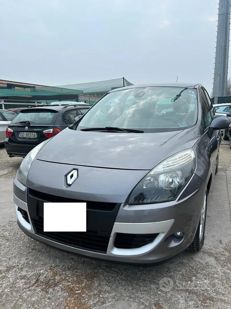 Renault Scenic 2010 photo 2