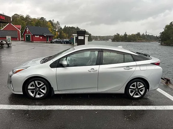 Toyota Prius 2016 photo 5