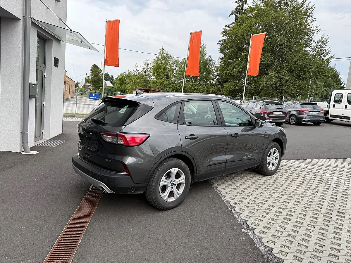 Ford Kuga 2023 photo 2