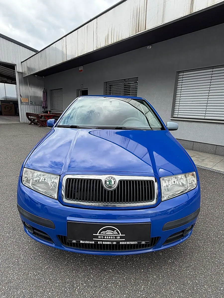 Skoda Fabia 2007 photo 2