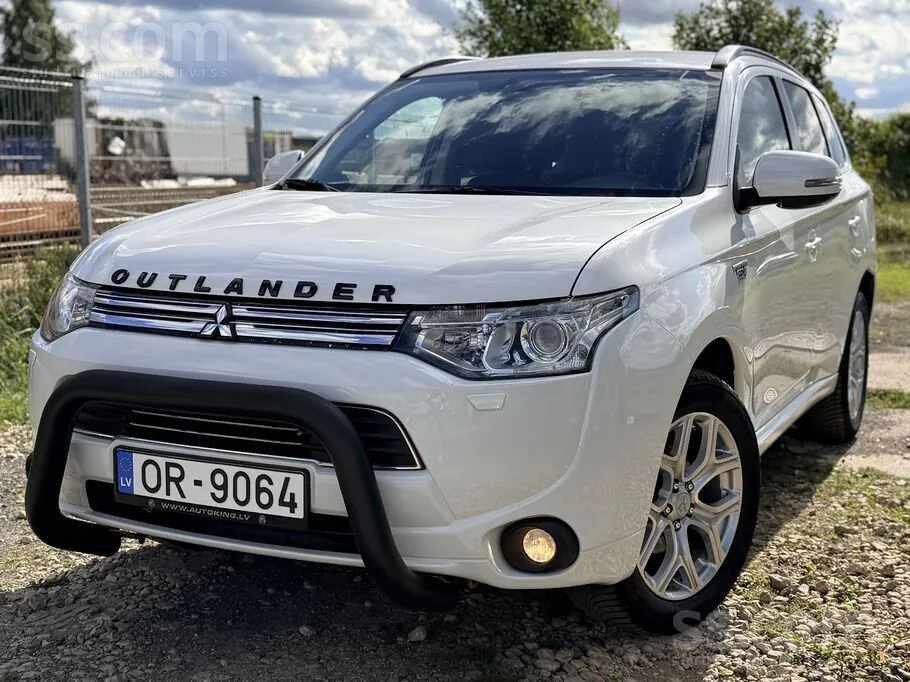 Mitsubishi Outlander 2013 photo 3