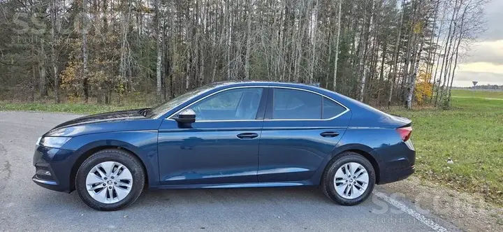 Skoda Octavia 2024 photo 2
