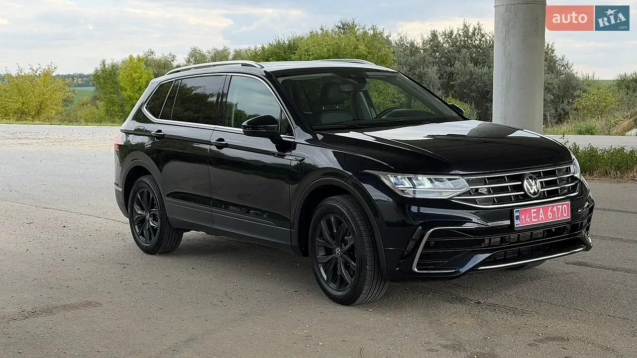 Volkswagen Tiguan 2024 photo 2