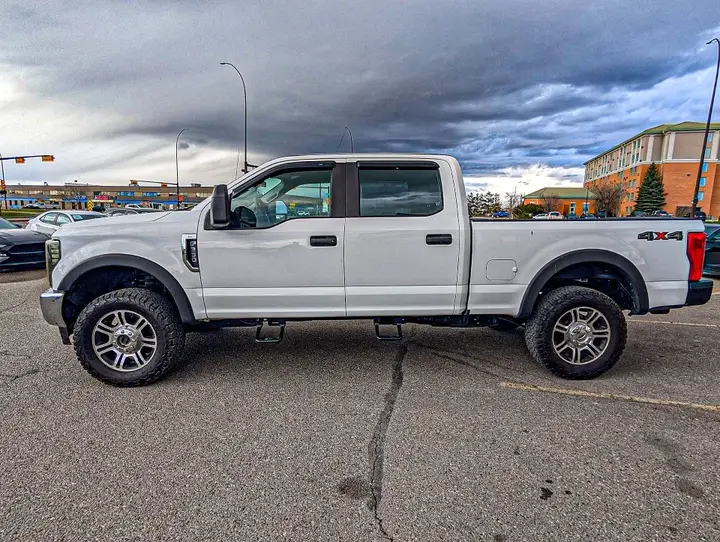 Ford F350 2017 photo 3