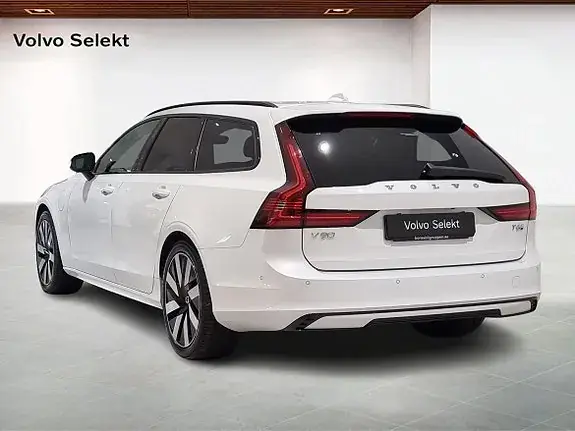Volvo V90 2025 photo 2