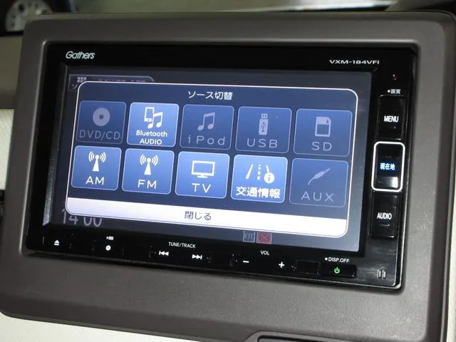 Honda N-Box 2018 photo 2