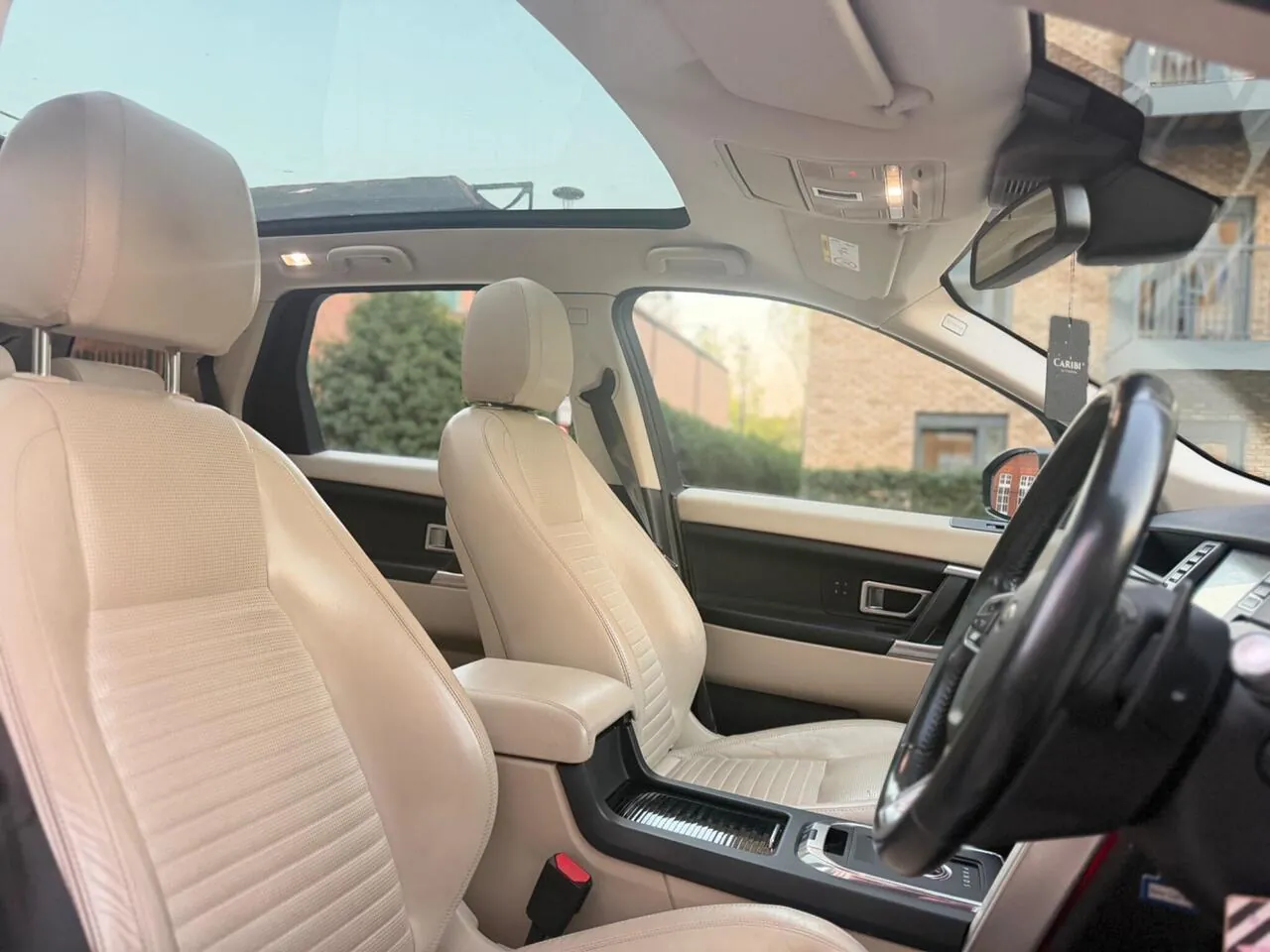 Land Rover Discovery Sport 2015 photo 3